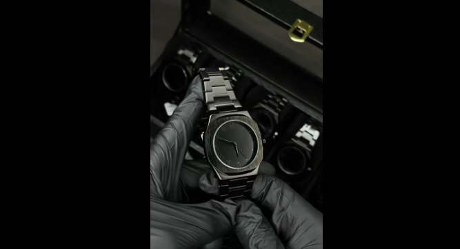 Black Aura Metalic Watch